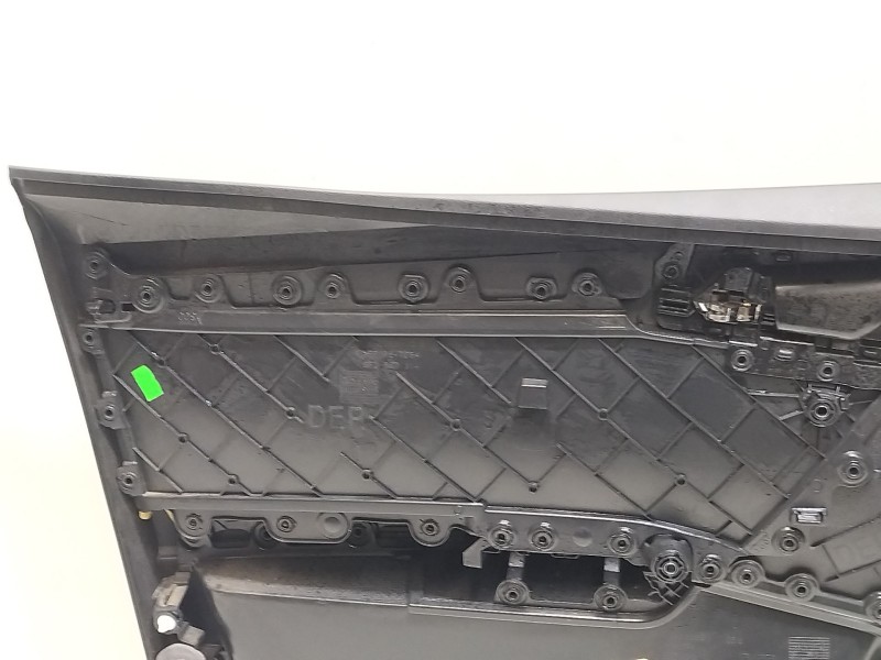 Recambio de guarnecido puerta delantera derecha para seat ibiza v (kj1, kjg) 1.0 mpi referencia OEM IAM 6F0867132  