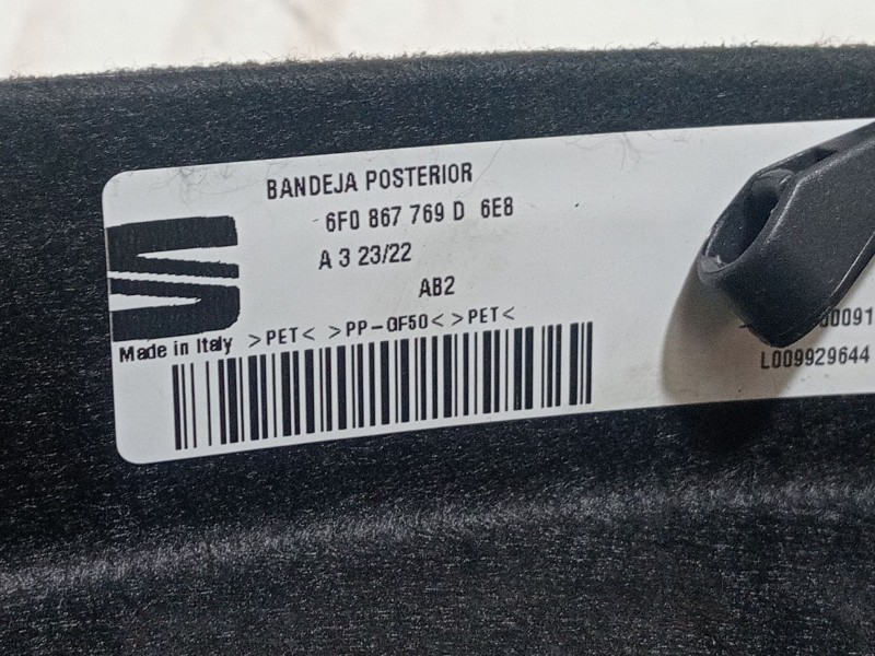 Recambio de bandeja trasera para seat ibiza v (kj1, kjg) 1.0 mpi referencia OEM IAM 6F0867769  