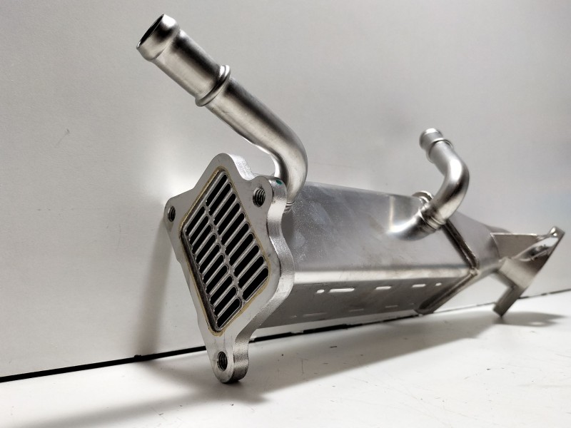 Recambio de enfriador egr para peugeot boxer autobús 2.2 hdi 120 referencia OEM IAM 9800570780  