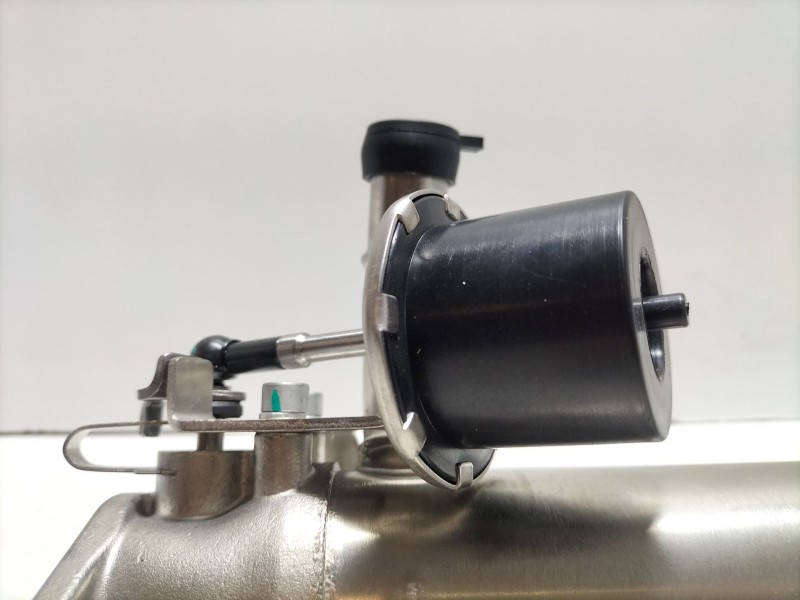 Recambio de valvula egr para volkswagen passat b6 (3c2) 2.0 tdi referencia OEM IAM 03L131512B  