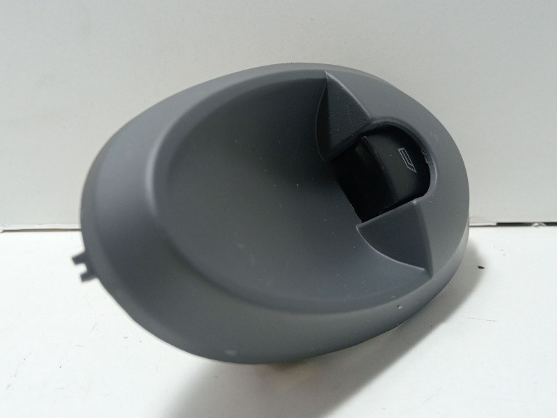 Recambio de mando elevalunas delantero derecho para iveco daily iii autobús 40 c 17, 50 c 17 referencia OEM IAM FT91999  