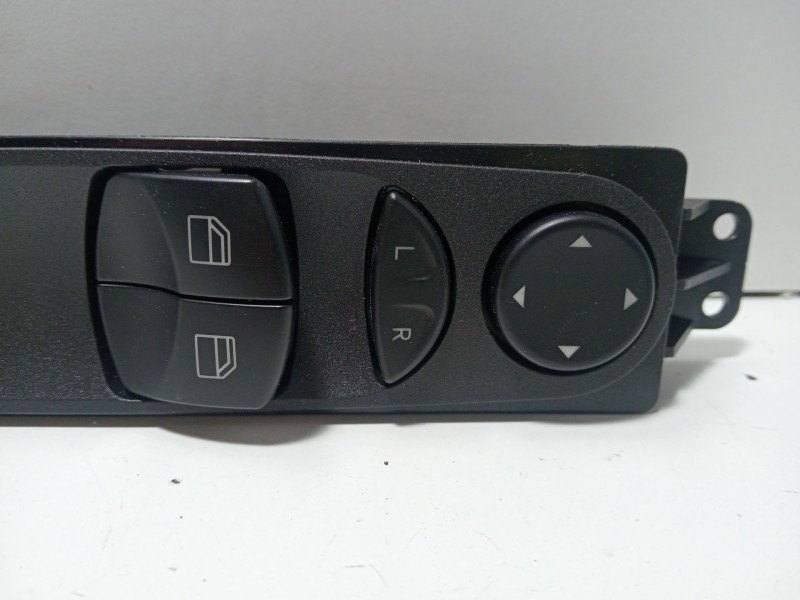 Recambio de mando elevalunas delantero izquierdo para mercedes-benz sprinter 02.00  combi referencia OEM IAM A9065451213  