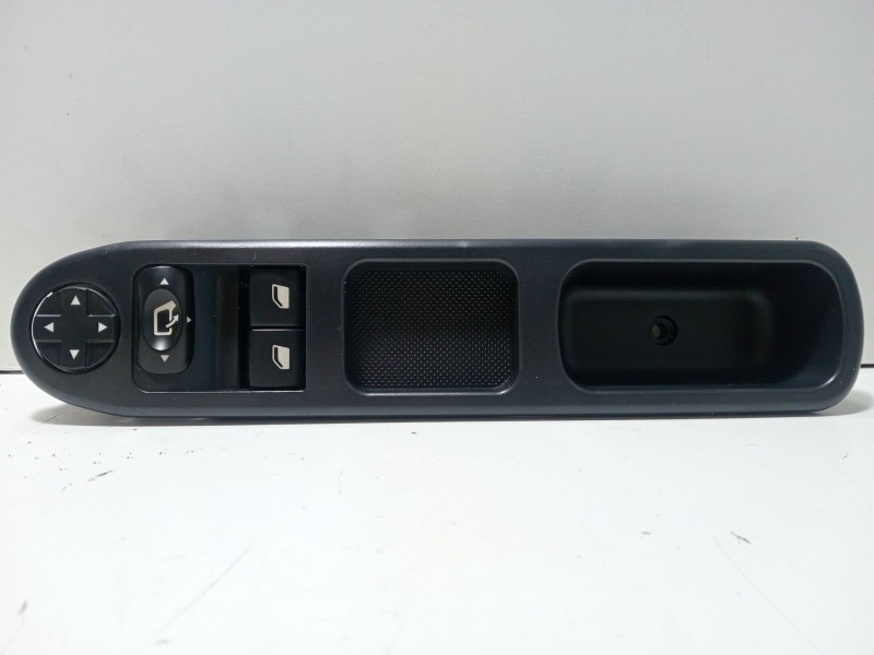 Recambio de mando elevalunas delantero izquierdo para peugeot 207 referencia OEM IAM 6554QA  