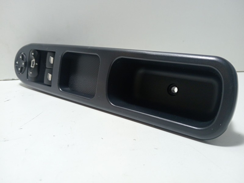 Recambio de mando elevalunas delantero izquierdo para peugeot 207 referencia OEM IAM 6554QA  