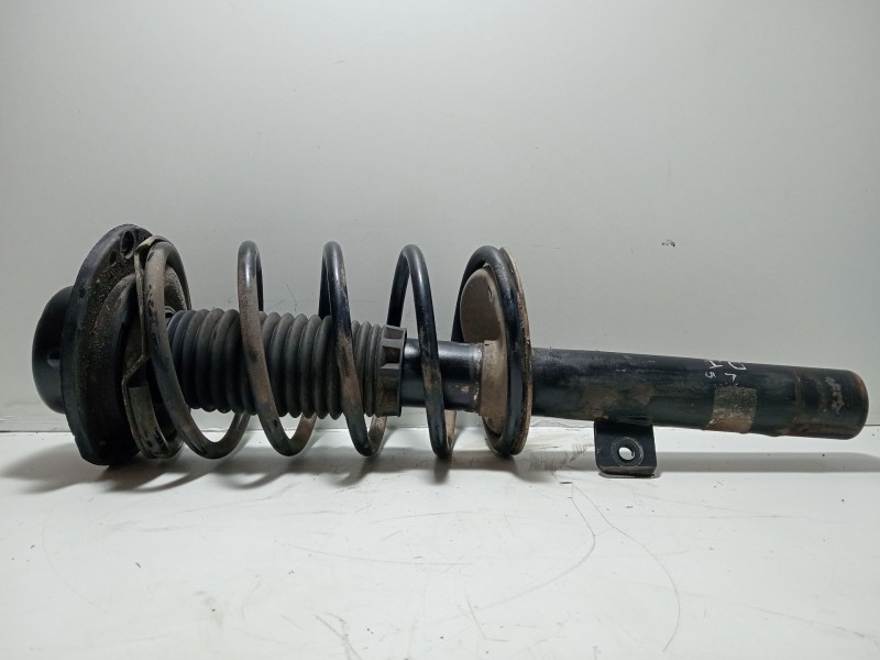 Recambio de amortiguador delantero izquierdo para peugeot 206 berlina 2.0 hdi cat referencia OEM IAM 5202LV  