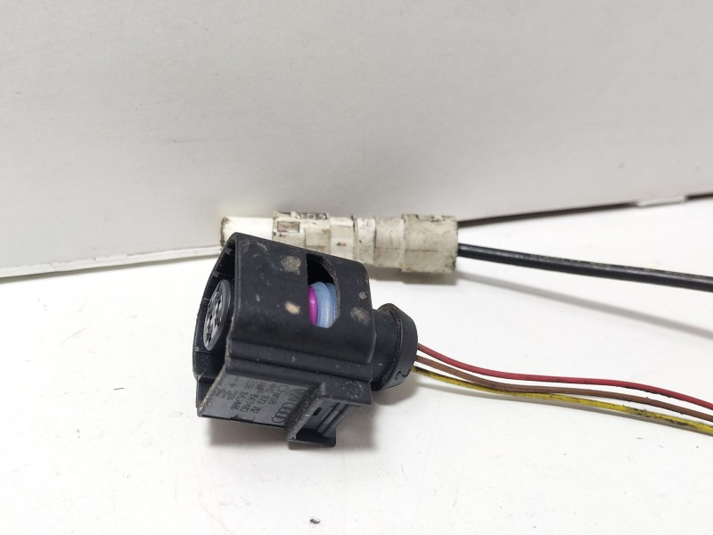 Recambio de piloto marcha atras para seat ibiza v (kj1, kjg) 1.0 mpi referencia OEM IAM 5F008072100  