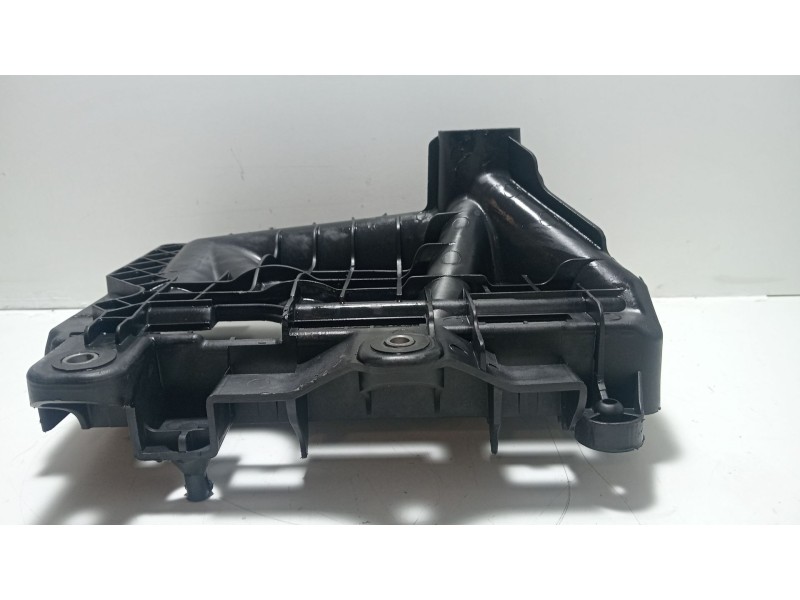 Recambio de soporte bateria para seat ibiza iv sc (6j1, 6p5) 1.4 tdi referencia OEM IAM 6Q0915331D  