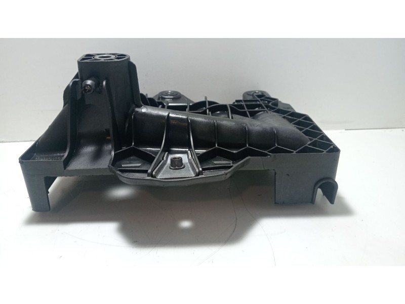 Recambio de soporte bateria para seat ibiza iv sc (6j1, 6p5) 1.4 tdi referencia OEM IAM 6Q0915331D  