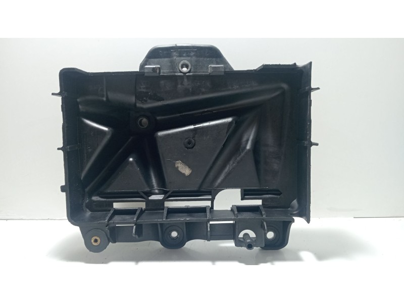 Recambio de soporte bateria para seat ibiza iv sc (6j1, 6p5) 1.4 tdi referencia OEM IAM 6Q0915331D  
