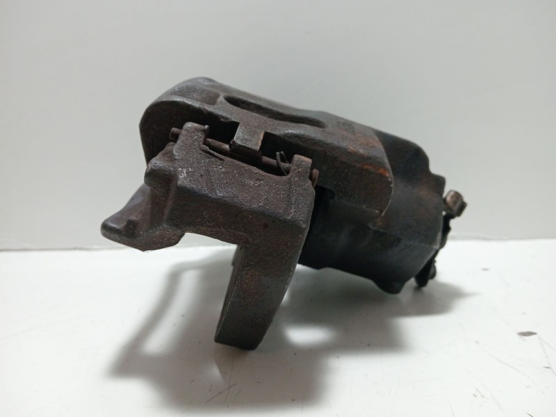 Recambio de pinza freno delantera derecha para fiat scudo caja/chasis (220_) 1.9 d referencia OEM IAM 79567005  