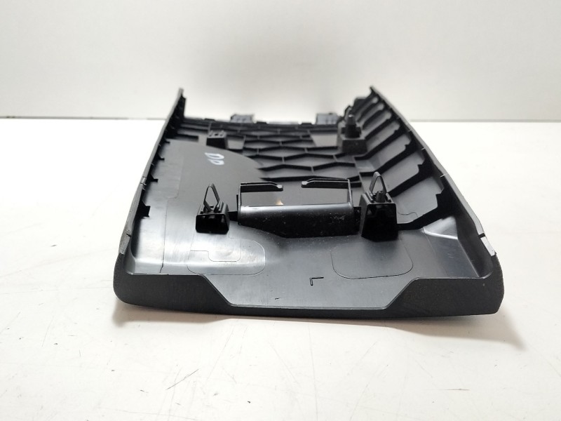 Recambio de moldura para seat ibiza v (kj1, kjg) 1.0 mpi referencia OEM IAM 6F0867240A  