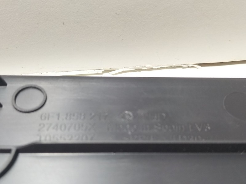 Recambio de moldura para seat ibiza v (kj1, kjg) 1.0 mpi referencia OEM IAM 6F1858217  