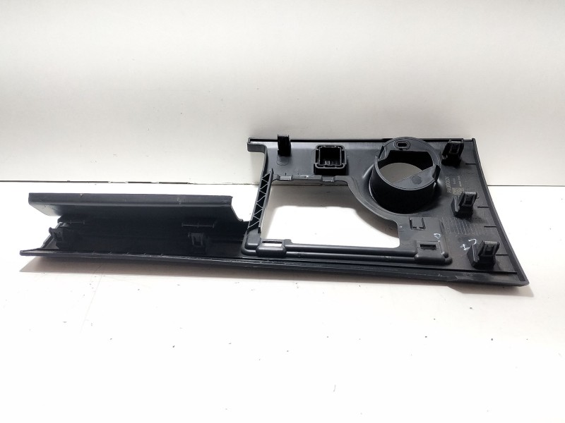 Recambio de moldura para seat ibiza v (kj1, kjg) 1.0 mpi referencia OEM IAM 6F1858366C  