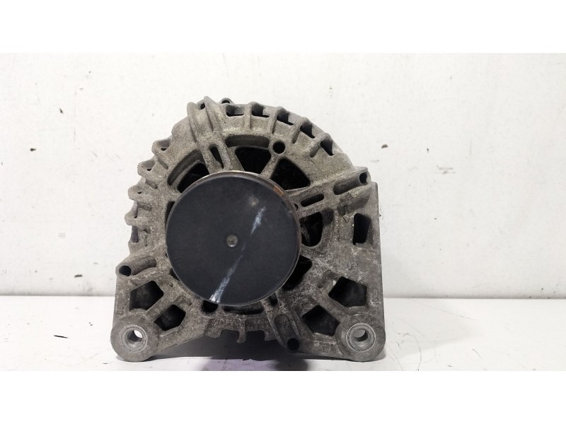 Recambio de alternador para renault scenic iii 1.5 dci diesel fap referencia OEM IAM 8200849752  