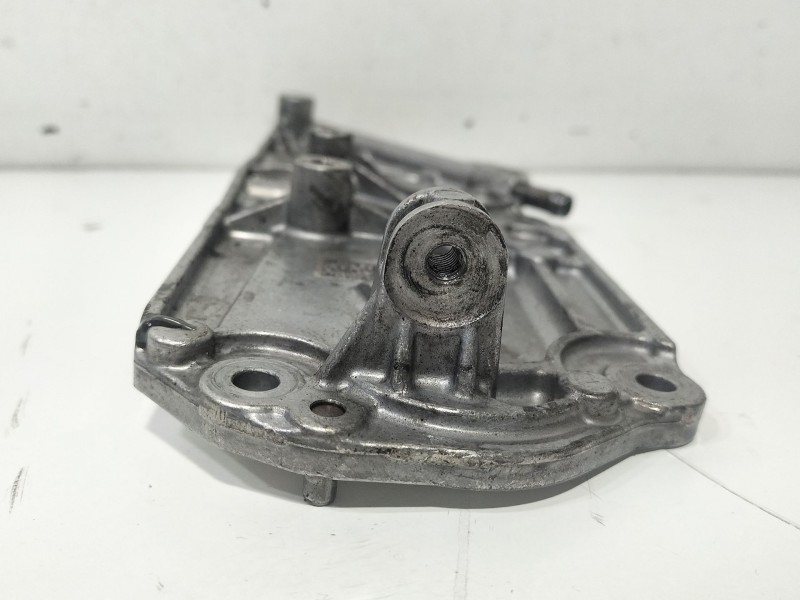 Recambio de tapa distribucion para mercedes-benz clase glc (w253) glc 220 d 4matic referencia OEM IAM A6540103903  