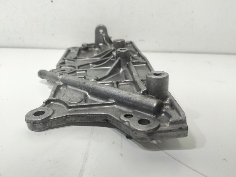 Recambio de tapa distribucion para mercedes-benz clase glc (w253) glc 220 d 4matic referencia OEM IAM A6540103903  