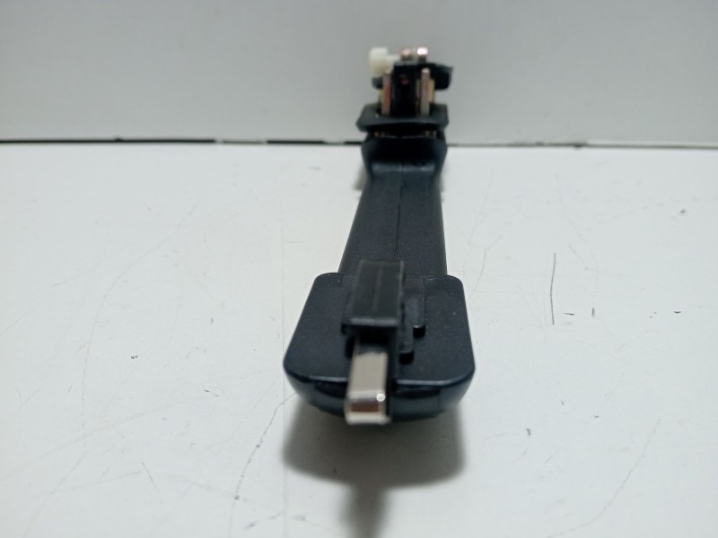 Recambio de maneta exterior trasera izquierda para fiat brava (182) 16v 80 clima referencia OEM IAM 330898P-RL  