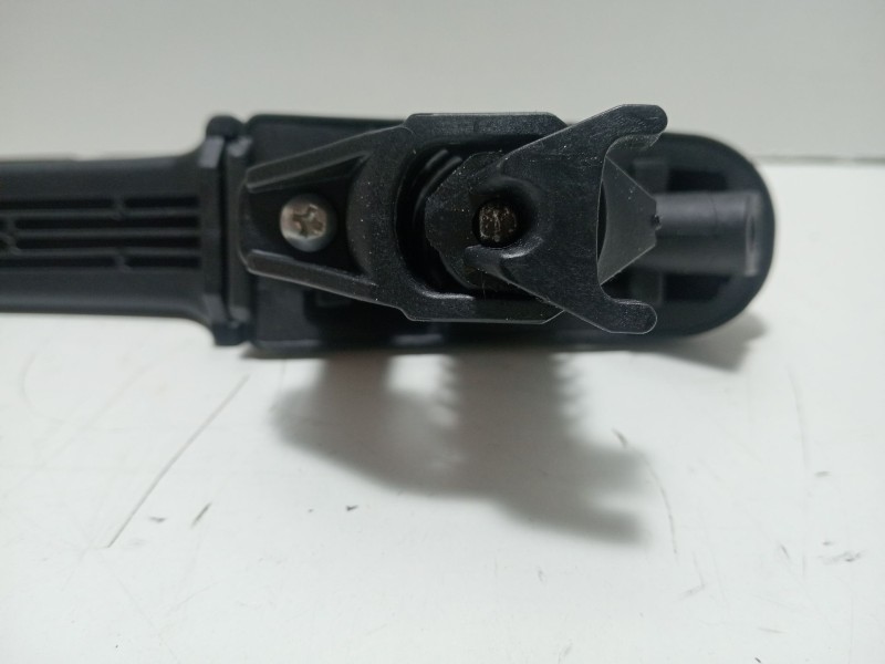 Recambio de maneta exterior delantera izquierda para mercedes-benz sprinter (w901,w903) combi 208 d (901.3/902.371-372) referenc