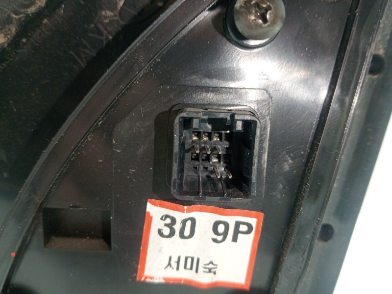 Recambio de retrovisor derecho para kia sportage 2.0 crdi referencia OEM IAM sportage 2004  