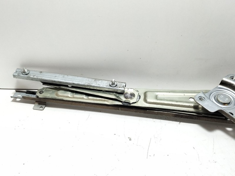 Recambio de elevalunas delantero derecho para mitsubishi lancer viii sportback (cx_a) 2.0 di-d (cx8a) referencia OEM IAM 5713A08