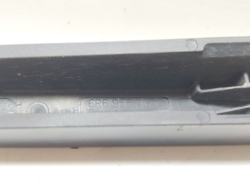 Recambio de brazo limpia trasero para volkswagen golf vii (5g1, bq1, be1, be2) 1.6 tdi referencia OEM IAM 6R6955707B  