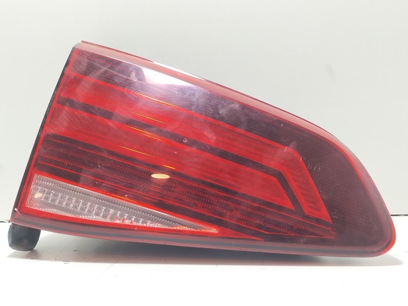 Recambio de piloto trasero izquierdo interior para volkswagen golf vii (5g1, bq1, be1, be2) 1.6 tdi referencia OEM IAM 5G0945093