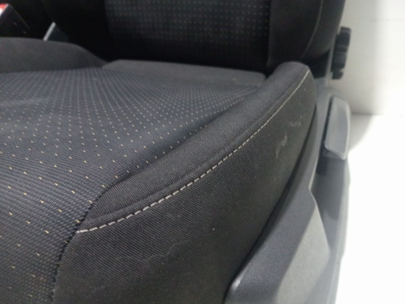 Recambio de juego asientos completo para seat ibiza v (kj1, kjg) 1.0 mpi referencia OEM IAM 2Q881106M  