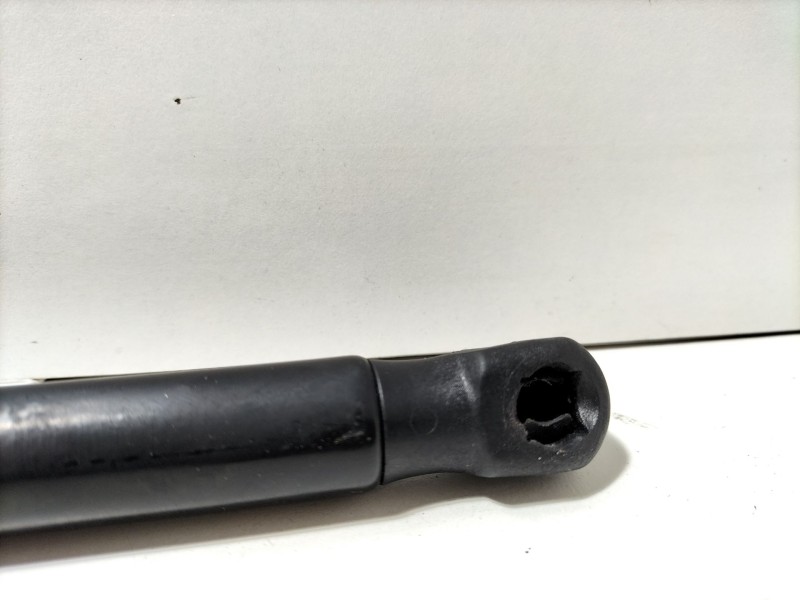 Recambio de amortiguadores maletero / porton para seat ibiza v (kj1, kjg) 1.0 mpi referencia OEM IAM 6F0827550C  