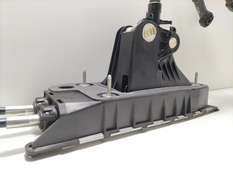 Recambio de palanca cambio para seat ibiza v (kj1, kjg) 1.0 mpi referencia OEM IAM 5R3711049G  