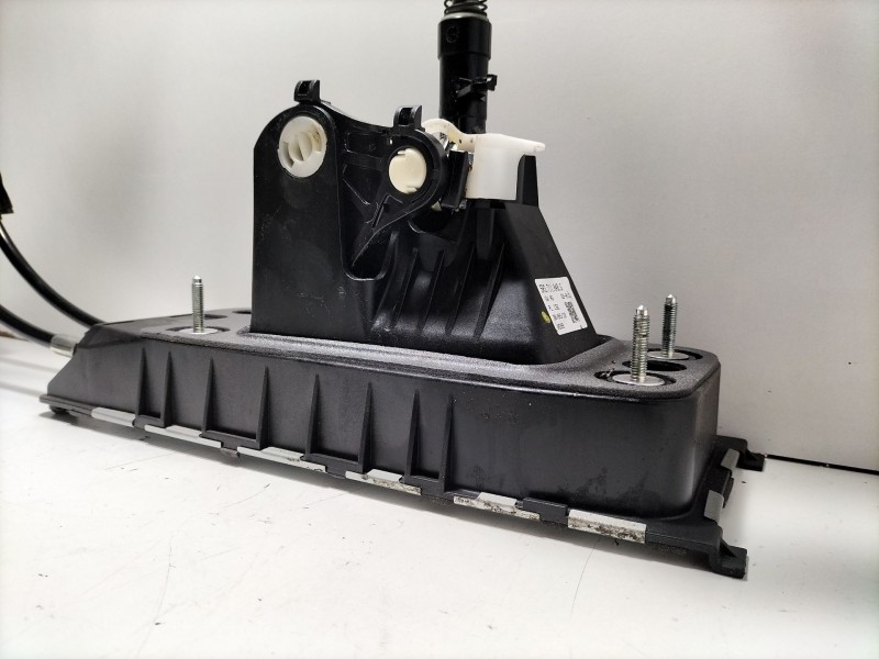 Recambio de palanca cambio para seat ibiza v (kj1, kjg) 1.0 mpi referencia OEM IAM 5R3711049G  