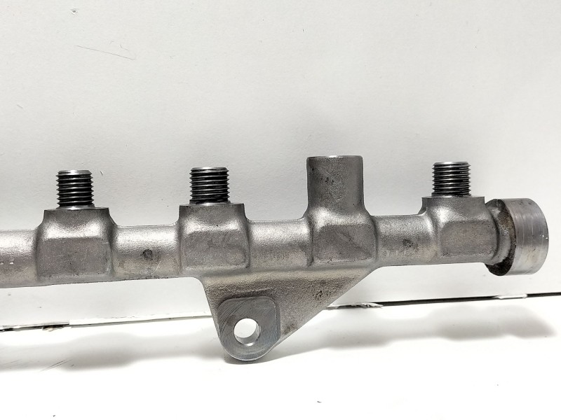 Recambio de rampa inyectora para renault grand scénic iii (jz0/1_) 1.9 dci referencia OEM IAM 0445214158  