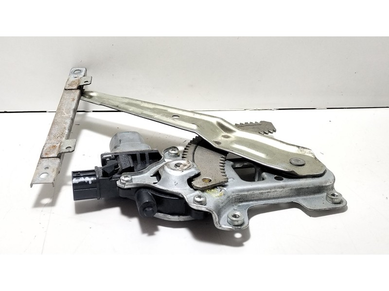 Recambio de elevalunas trasero derecho para mitsubishi lancer viii (cy_a, cz_a) 2.0 di-d (cy8a) referencia OEM IAM 5743A109  