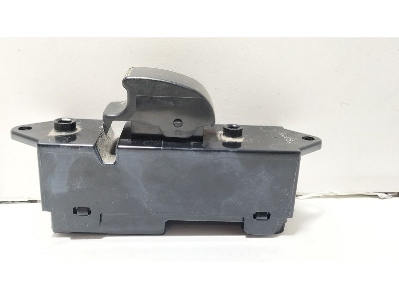 Recambio de mando elevalunas trasero derecho para mitsubishi lancer viii (cy_a, cz_a) 2.0 di-d (cy8a) referencia OEM IAM 8608A06