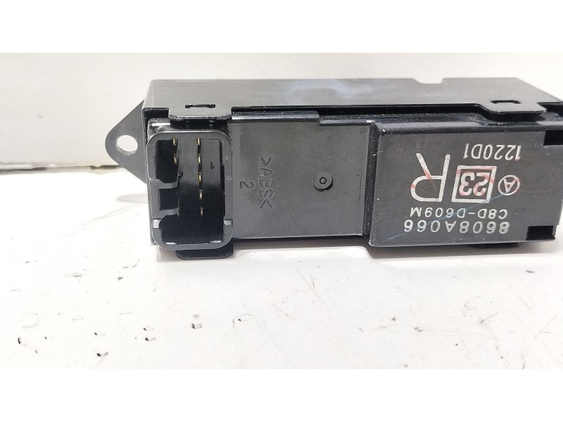Recambio de mando elevalunas trasero derecho para mitsubishi lancer viii (cy_a, cz_a) 2.0 di-d (cy8a) referencia OEM IAM 8608A06