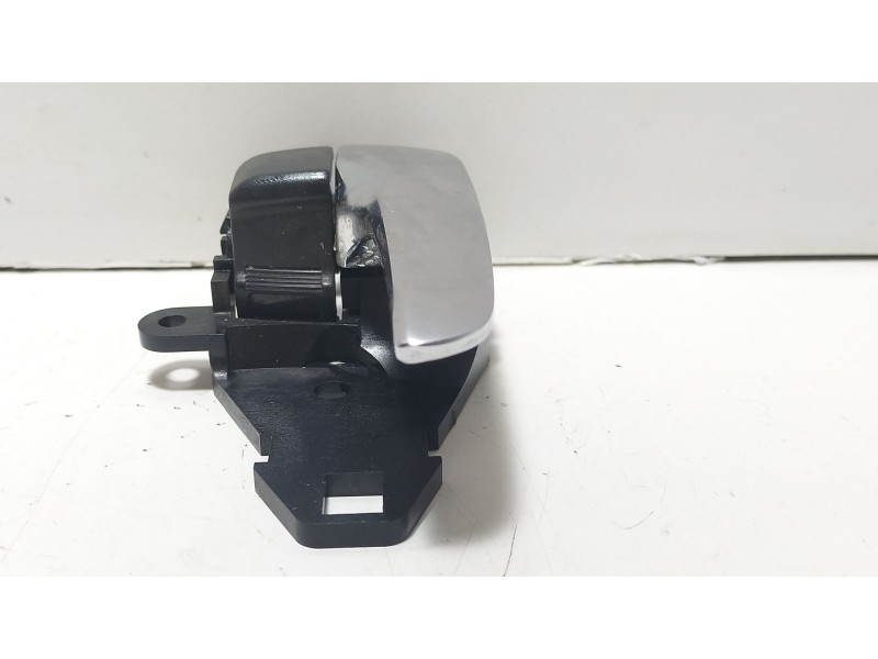 Recambio de maneta interior delantera derecha para mitsubishi lancer viii (cy_a, cz_a) 2.0 di-d (cy8a) referencia OEM IAM MN1053