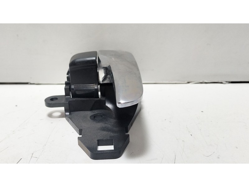 Recambio de maneta interior trasera derecha para mitsubishi lancer viii (cy_a, cz_a) 2.0 di-d (cy8a) referencia OEM IAM MN105360