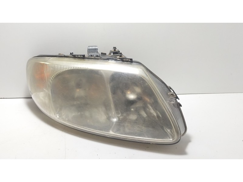 Recambio de faro derecho para chrysler voyager (rg) 2.5 crd lx grand voyager referencia OEM IAM 04857702ABD  