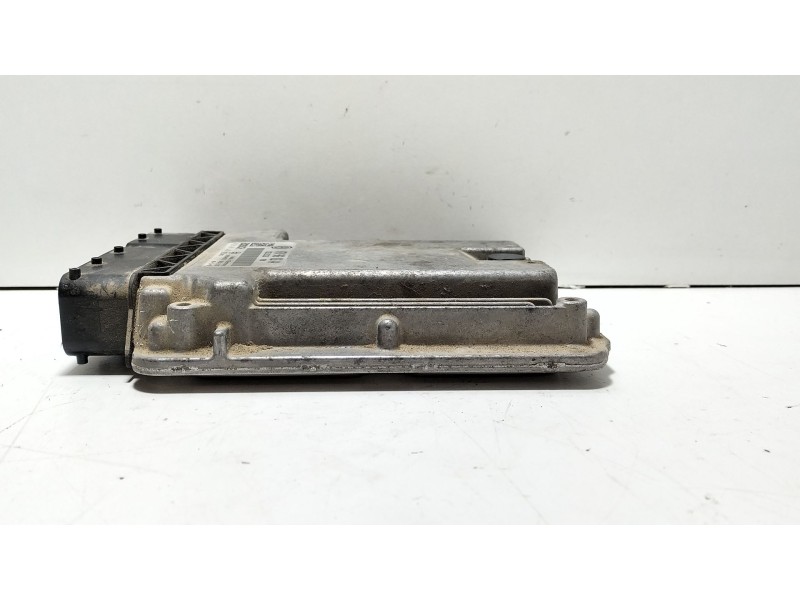 Recambio de centralita motor uce para volkswagen touareg (7l6) 5.0 v10 tdi dpf referencia OEM IAM 070906016AA  