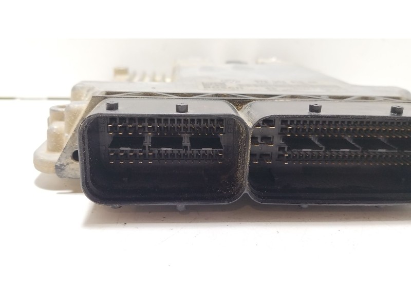 Recambio de centralita motor uce para volkswagen touareg (7l6) 5.0 v10 tdi dpf referencia OEM IAM 070906016AA  