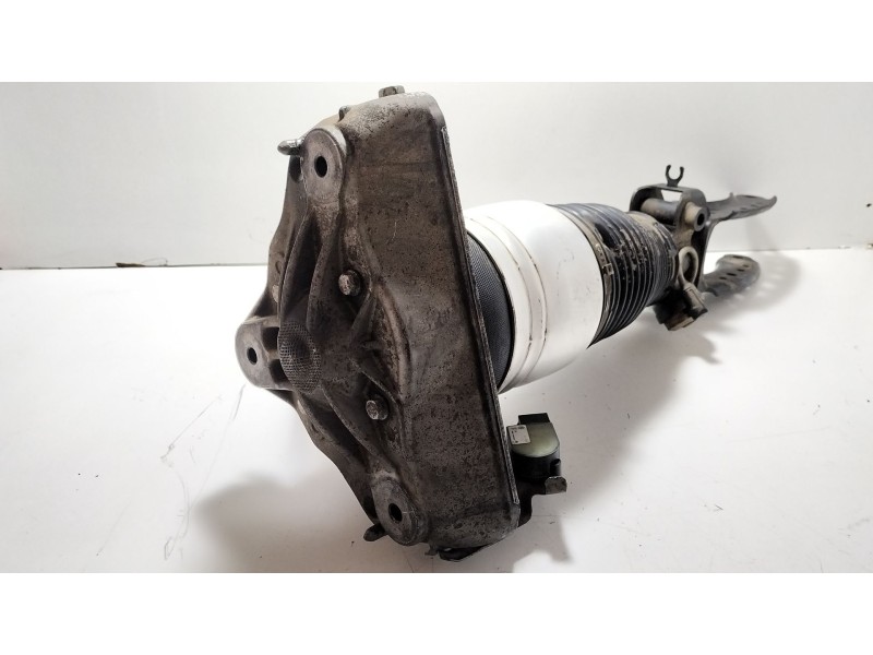 Recambio de amortiguador delantero izquierdo para volkswagen touareg (7l6) 5.0 v10 tdi dpf referencia OEM IAM 7L6412021AG  