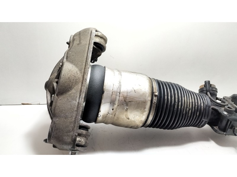 Recambio de amortiguador delantero derecho para volkswagen touareg (7l6) 5.0 v10 tdi dpf referencia OEM IAM 7L6412022AG  