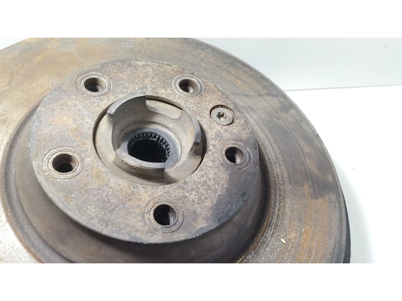 Recambio de mangueta delantera izquierda para volkswagen touareg (7l6) 5.0 v10 tdi dpf referencia OEM IAM 7L0407257A  