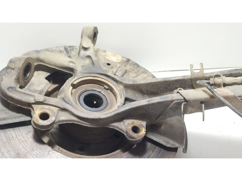 Recambio de mangueta delantera izquierda para volkswagen touareg (7l6) 5.0 v10 tdi dpf referencia OEM IAM 7L0407257A  