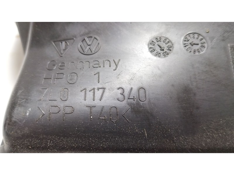 Recambio de moldura para volkswagen touareg (7l6) 5.0 v10 tdi dpf referencia OEM IAM 7L0117340  