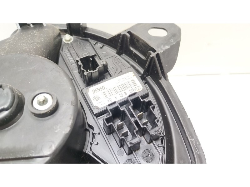 Recambio de ventilador calefaccion para fiat linea (323_, 110_) 1.3 d multijet (323axb11, 323axb1a) referencia OEM IAM A43000800