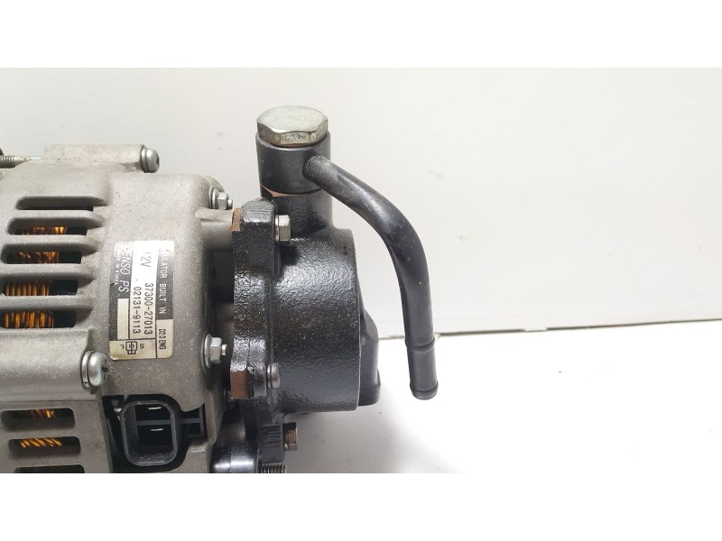 Recambio de alternador para kia sportage 2.0 crdi referencia OEM IAM 3730027013  