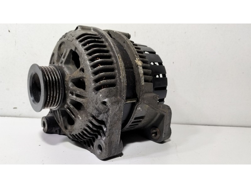 Recambio de alternador para bmw serie 3 berlina (e46) 320d edition advance referencia OEM IAM 7788222  