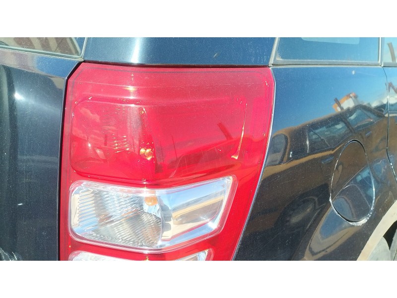 Recambio de piloto trasero derecho para suzuki grand vitara ii (jt, te, td) 1.9 ddis a las 4 ruedas (jt419, td44, jb419wd, jb419