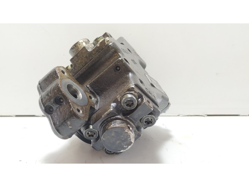 Recambio de bomba inyeccion para opel combo furgoneta/monovolumen 1.3 cdti 16v referencia OEM IAM 0445010266  