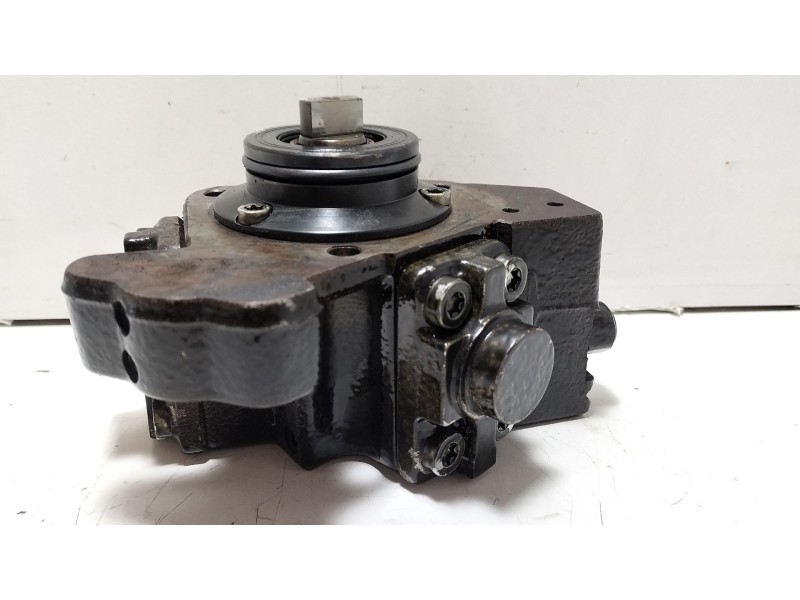 Recambio de bomba inyeccion para opel combo furgoneta/monovolumen 1.3 cdti 16v referencia OEM IAM 0445010266  